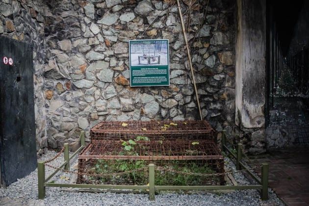 war remnants museum tiger cage